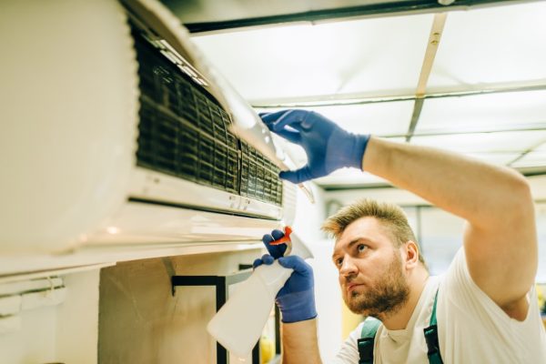 Instalación de aire acondicionado HAIER en Brunete por expertos en climatización.