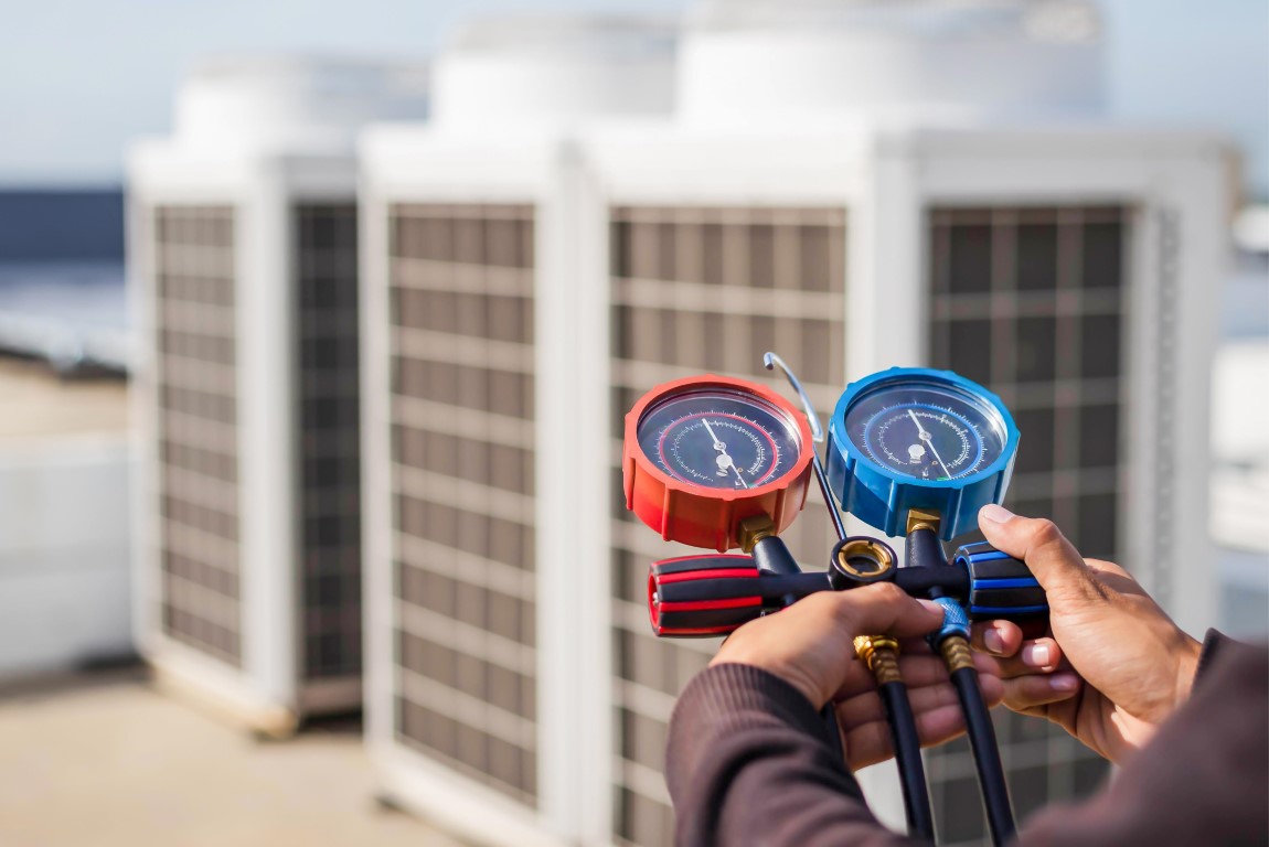 Instalación profesional de aire acondicionado TOPAIR en Valdemorillo.