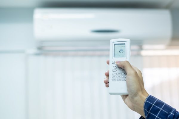 Carga de gas eco-friendly para aire acondicionado DAIKIN en Alcalá de Henares